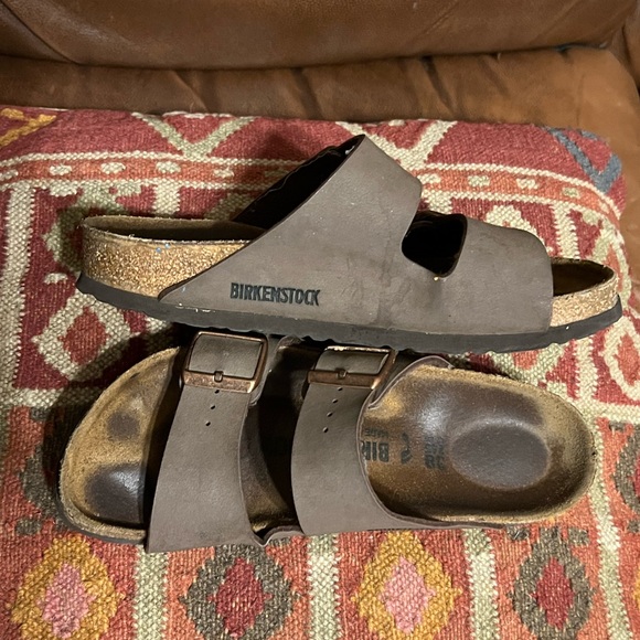 SOLD!! Sz 38 (7.5) ladies Birkenstock Arizona Sandals Mocha - Picture 3 of 13
